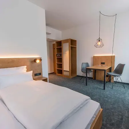 Jahotel * Geldern