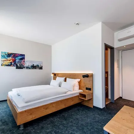 Jahotel Hotel *