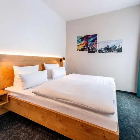 Hotel Jahotel